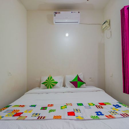 Oyo 13098 Home Studio Siolim Exterior photo