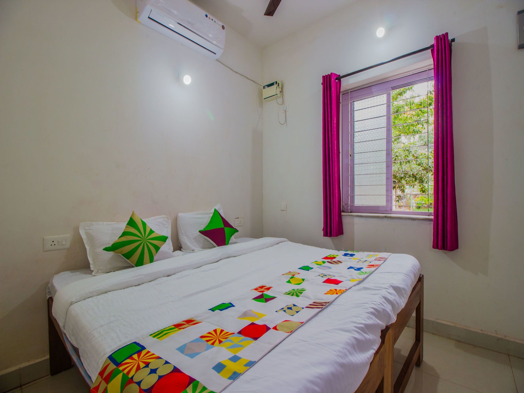 Oyo 13098 Home Studio Siolim Exterior photo